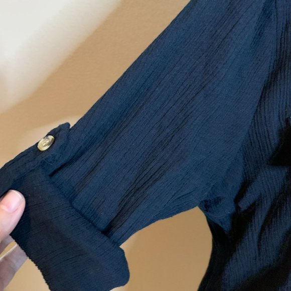 Button Down Top with Tortoiseshell Look Buttons Adjustable Rolled Sleeve Size S - Picture 4 of 6